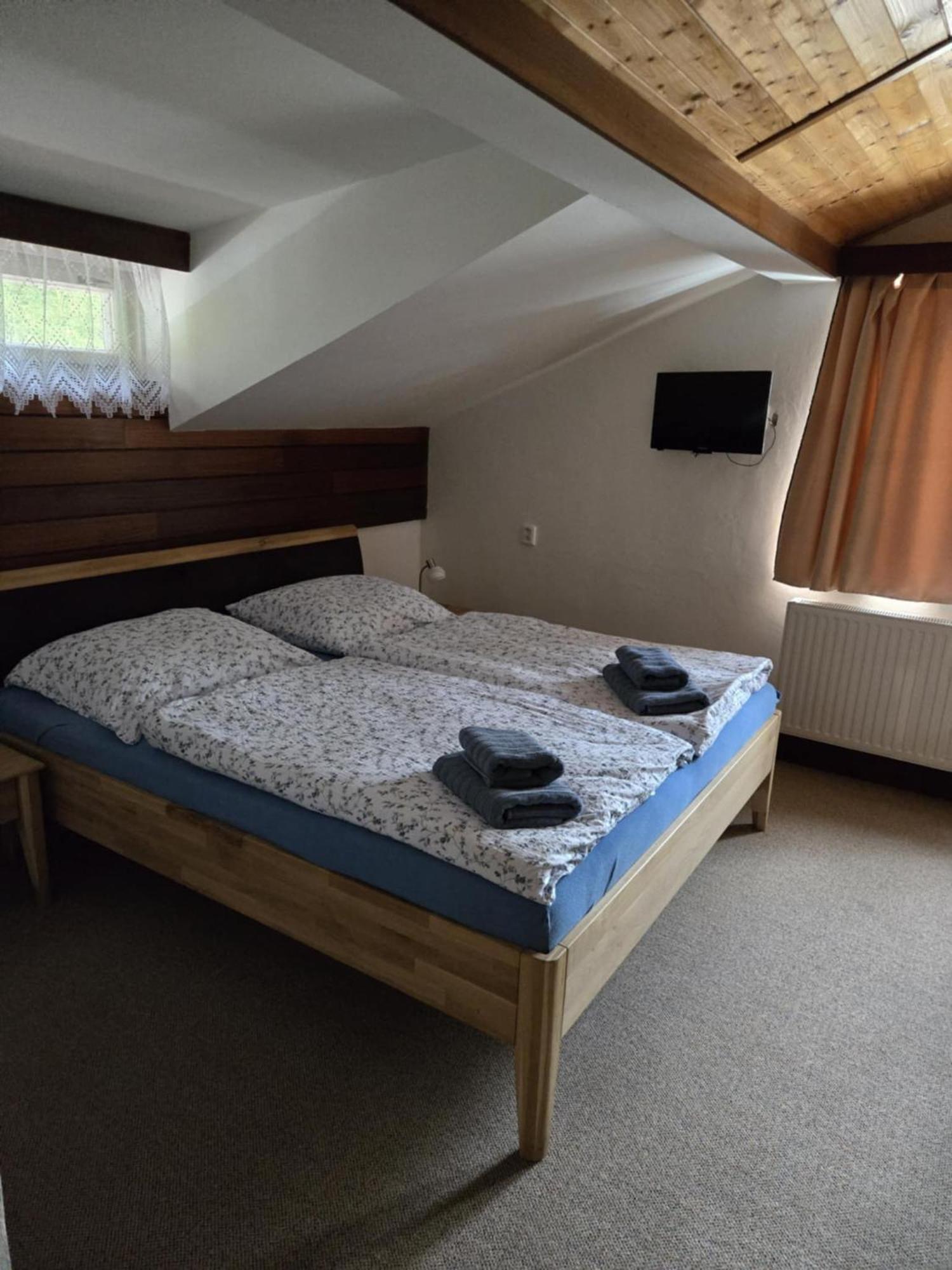 Hotel A Penzion Pegas Vlachovice Kültér fotó